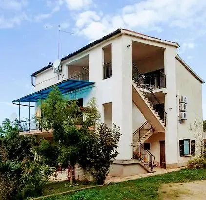 Guest house Guesthouse Resan Medulin